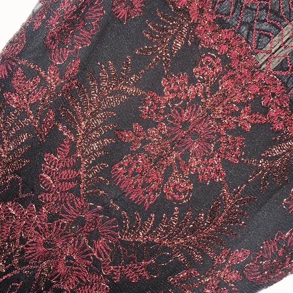 Tadashi Shoji Deep Burgandy  & Black Lace Magnificent Gown.  Sz 8 - Picture 13 of 13